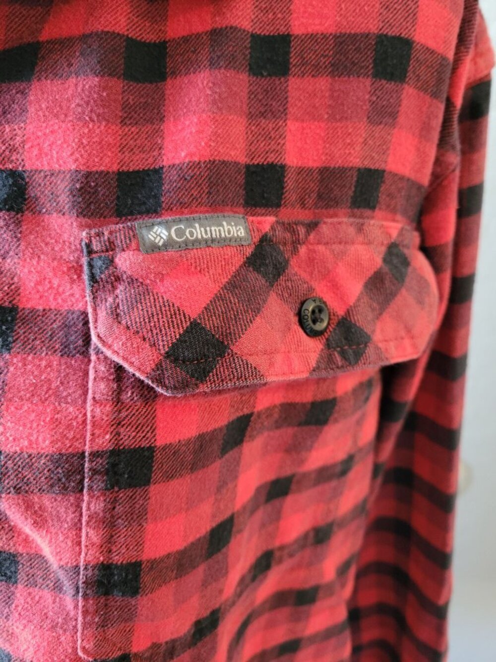 Columbia Red Plaid Long Sleeve Button Down Collared Regular Fit Size M Outdoor - Picture 4 of 11
